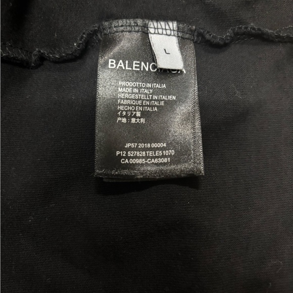 Good as new Balenciaga T shirt - Picture 6 of 6